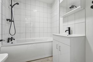 Photo 14- click for photo gallery